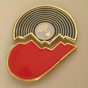 Heart record vinyl music pin set enamel.